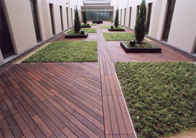 Decking Decking